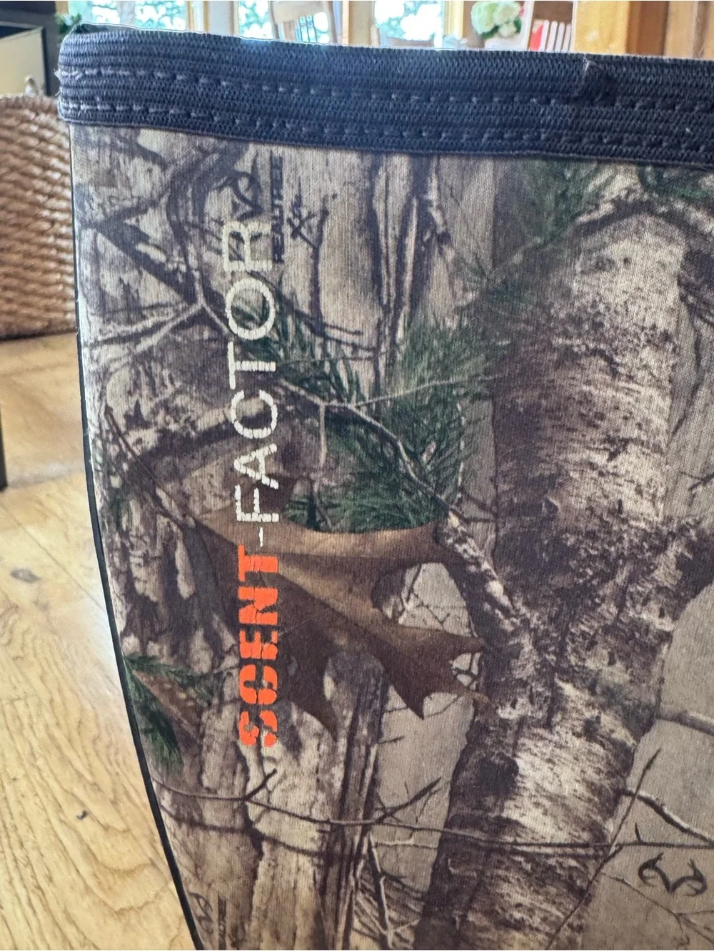 Realtree Brown & Black Waterproof Hunting Muck/Rain Boots size 6 Youth/Boys